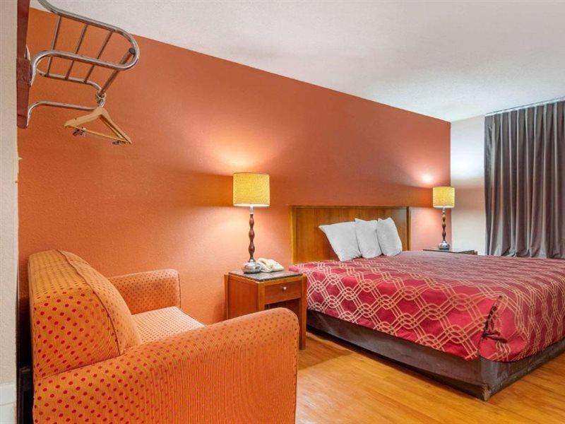 Econo Lodge Decatur Exteriör bild