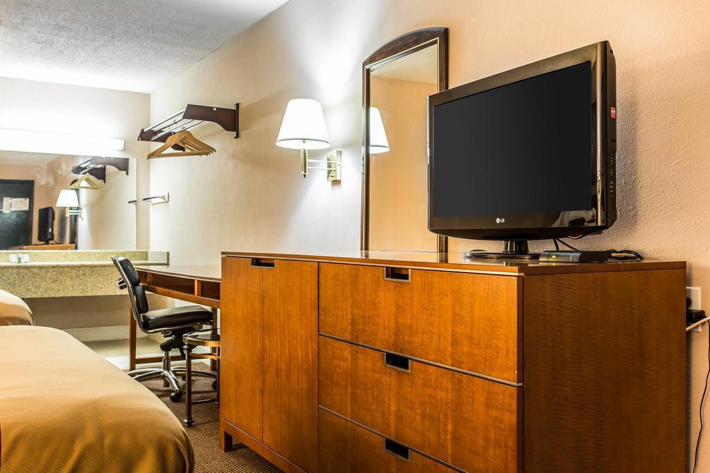 Econo Lodge Decatur Exteriör bild