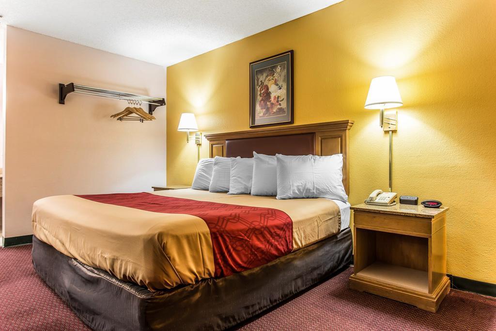 Econo Lodge Decatur Exteriör bild