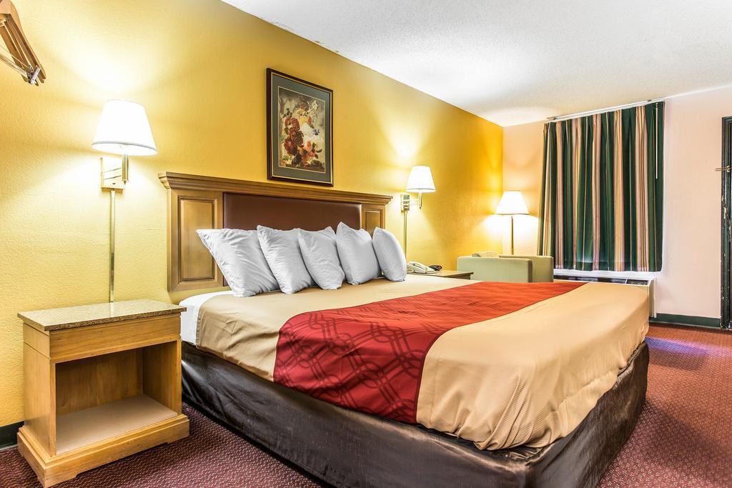 Econo Lodge Decatur Exteriör bild